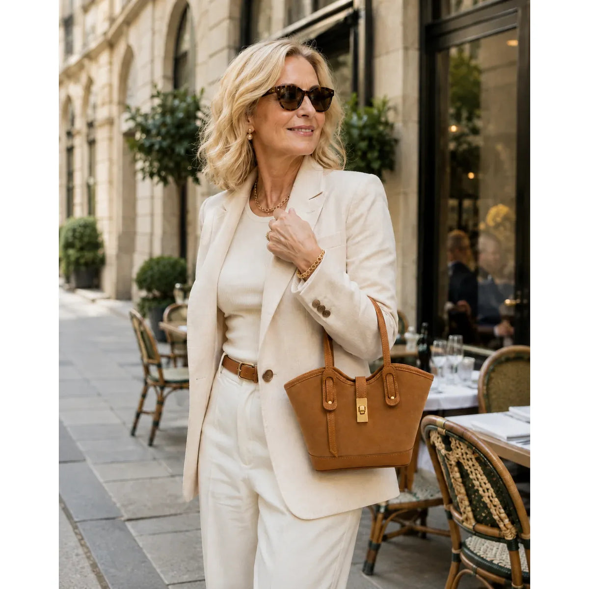 Tamara Suede Handbag (camel)