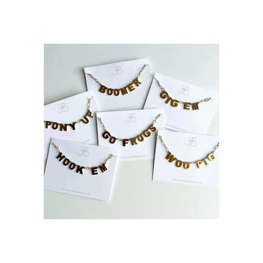 Chant Necklace (Woo Pig)