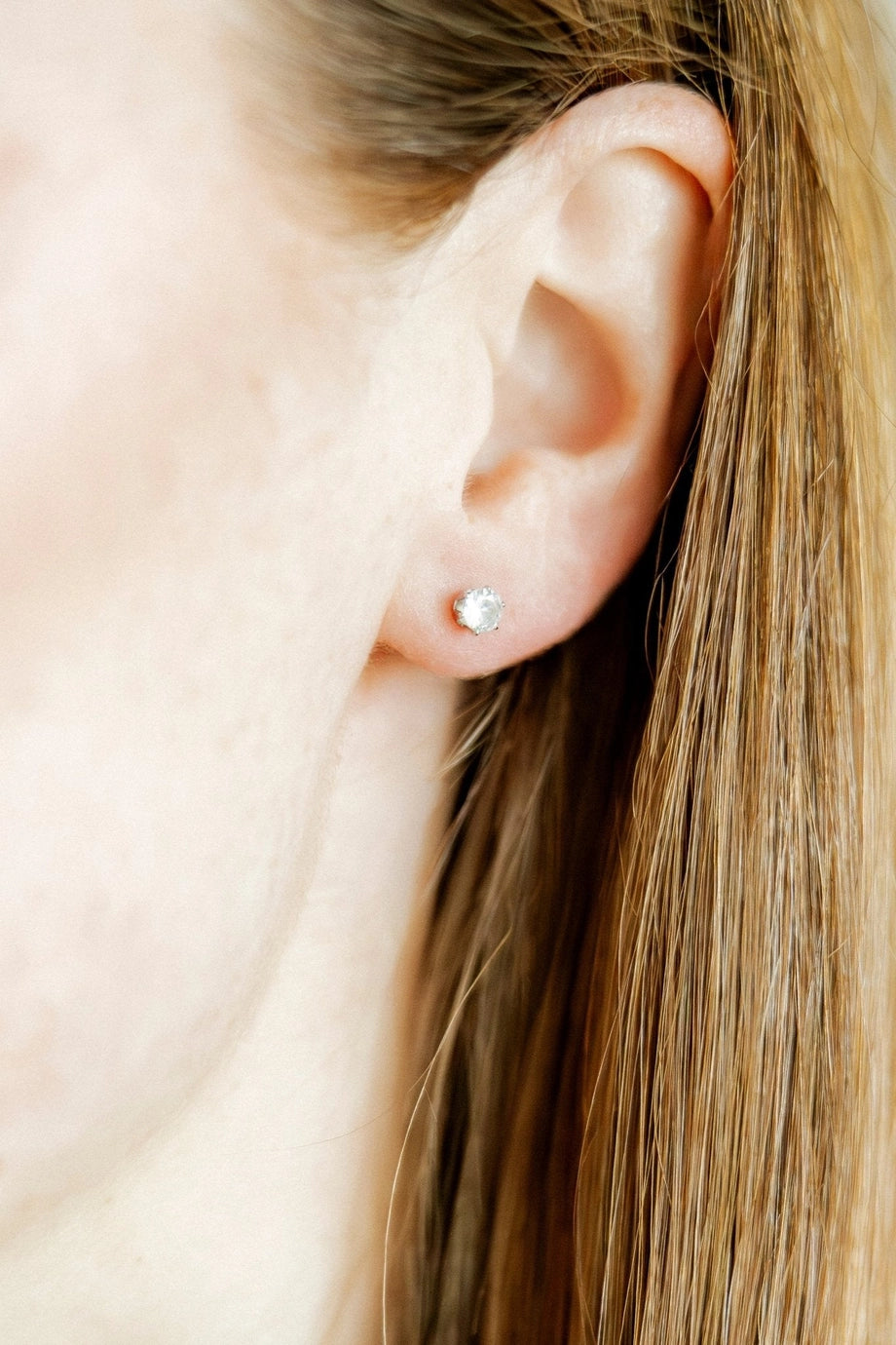 Helen Silver Stud Earrings