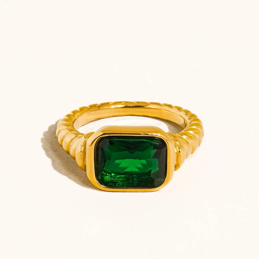 Laverne Ring