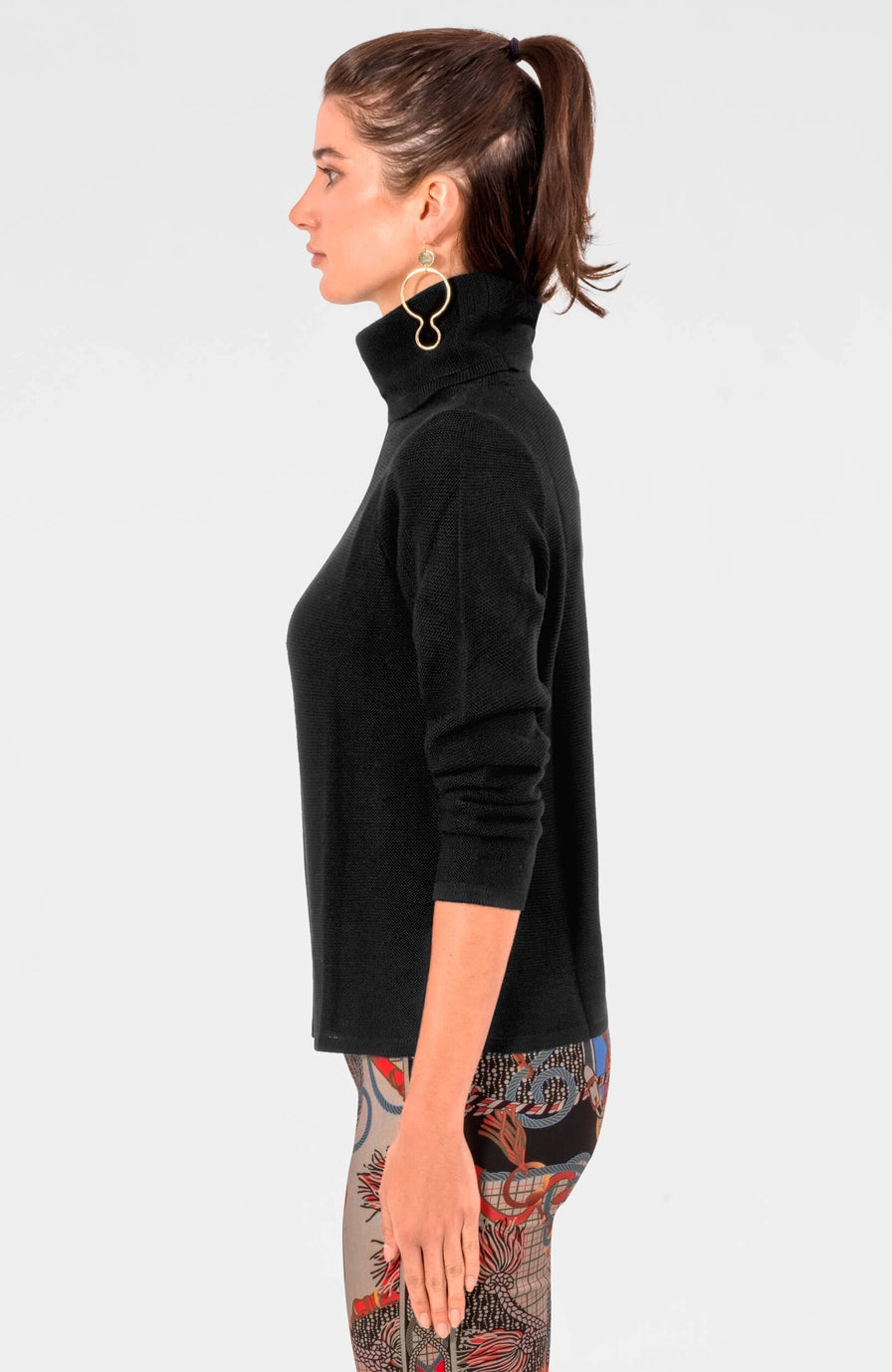 Yancy Turtleneck Knit Top